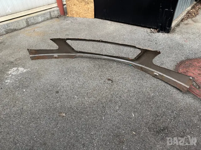 Преден долен панел на радиатора за престилка ГАЗЕЛА 3302-8401112 НОВ ОРИГИНАЛЕН. , снимка 2 - Части - 49504990