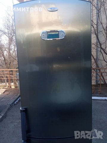 Хладилник за ремонт или части, снимка 1 - Хладилници - 39639184