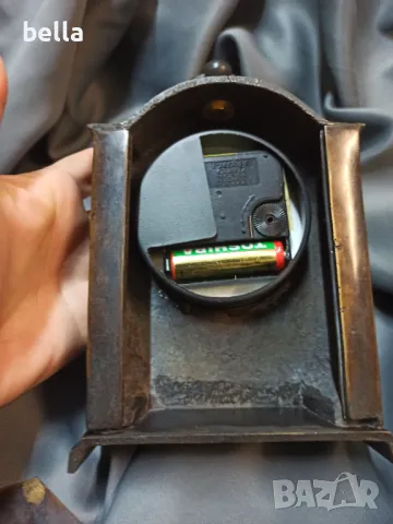 Масивен бронзов настолен часовник Prestige кварц работещ тежи 1 кг., снимка 6 - Антикварни и старинни предмети - 49569864