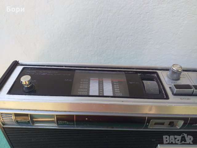 Universum CTR-2726 Радиокасетофон, снимка 5 - Радиокасетофони, транзистори - 29524586