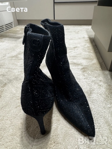 Guess Дамски Боти, снимка 4 - Дамски боти - 51911818