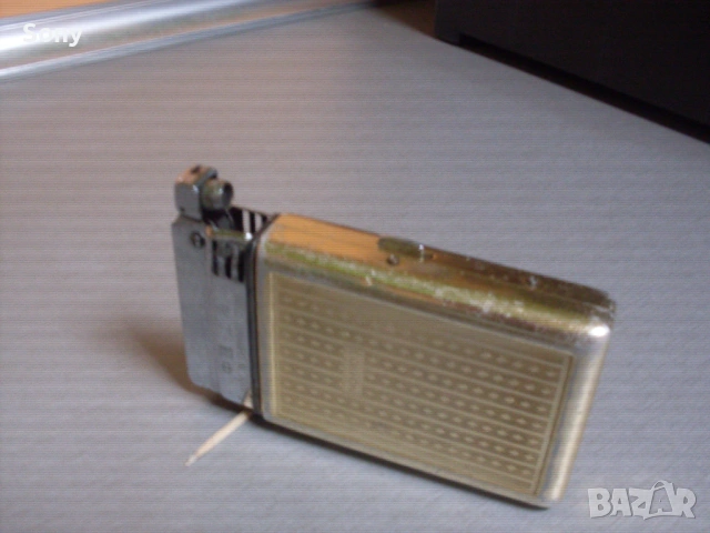 Стари колекционерски бензинови запалки., снимка 10 - Антикварни и старинни предмети - 54017617