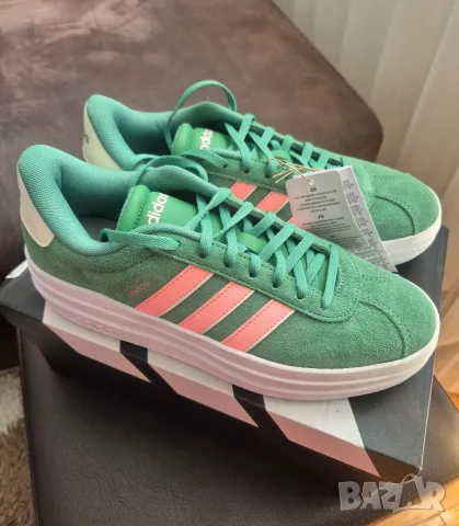 Кецове Adidas .