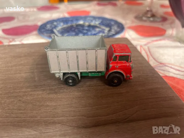 Английски Мачбокс-тесните гуми, снимка 4 - Колекции - 49647669