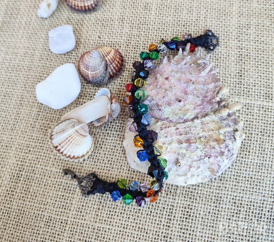 Плоска кумихимо гривна с кристали, снимка 3 - Гривни - 42588826