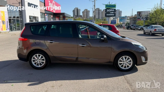 Renault Scenic 1.4 Tce 131 к.с., снимка 12 - Автомобили и джипове - 54335119