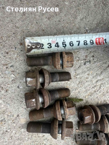 1007 20 бр болтове демонтирани от VW Sharan 2.8i 204кс VR6 2002г -24 лв 20бр / 35mm дължина на резба, снимка 3 - Части - 51973662