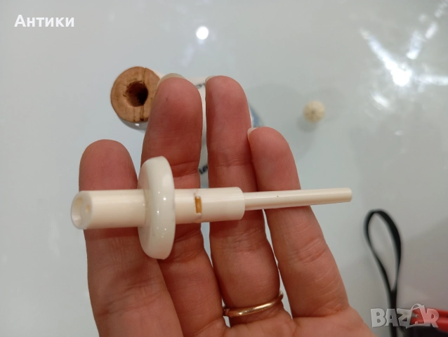 Стар порцеланов оливерник Goebel , снимка 13 - Чинии - 52661606