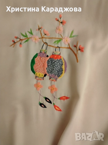 Халат естествена коприна с бродерия, снимка 6 - Нощници - 43117620