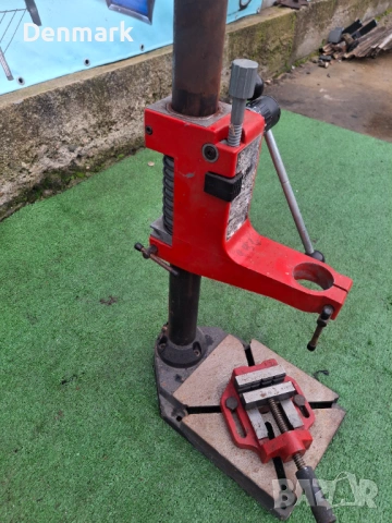 Стойка за бормашина с менгеме, снимка 3 - Други инструменти - 53236354