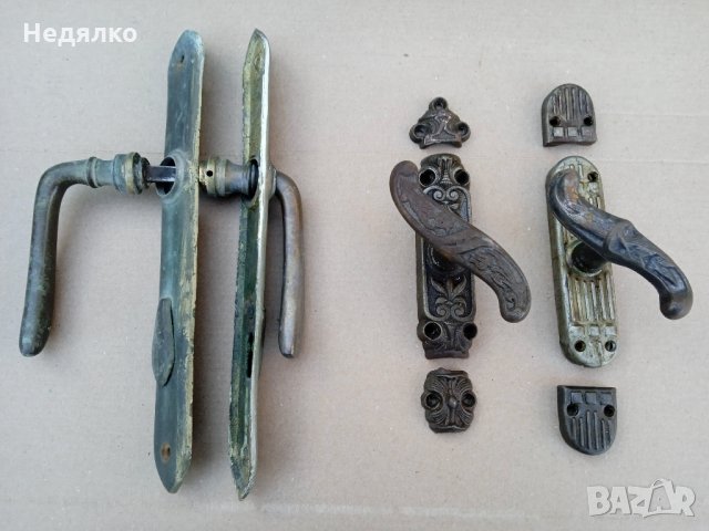 Стара бронзова брава и шилдове за прозорци,1920г, снимка 1 - Антикварни и старинни предмети - 35324153