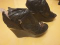 Дамски обувки на платформа, снимка 1 - Дамски ежедневни обувки - 31969368