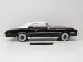 Cadillac Eldorado Convertible 1976 - мащаб 1:18 на Model Car Group моделът е нов в кутия, снимка 5