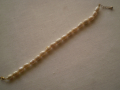 гривна от естествени бели речни перли изработва се ръчно, снимка 3