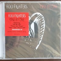 Foo Fighters – One By One, снимка 1 - CD дискове - 44335474