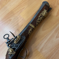 Реплика на кремъчен пистолет, снимка 3 - Антикварни и старинни предмети - 44694677