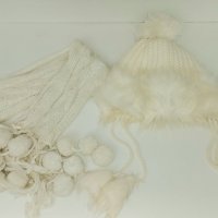 Комлект в екрю, шал и шапка – one size, снимка 1 - Шапки, шалове и ръкавици - 35533086