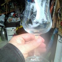 Немска стъклена чаша за вино с инкрустирано име и Фолксваген, снимка 3 - Други ценни предмети - 40679759