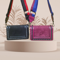 Модерна чанта със спортна дръжка за рамо в наситени пастелни цветове и велурена материя, снимка 2 - Чанти - 44750304