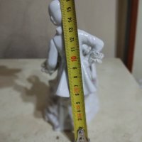 порцеланова статуетка, снимка 5 - Статуетки - 42697767