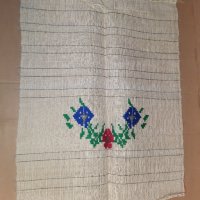 Автентична рядка тъкана престилка с бродерия , сърма , носия, снимка 1 - Антикварни и старинни предмети - 39233158