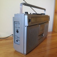 Vintage Sanyo M9922LU Stereo Boombox 80’s , снимка 13 - Радиокасетофони, транзистори - 38512880