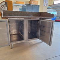 хладилна маса с гранитен плот с две врати, снимка 2 - Обзавеждане на кухня - 44144175