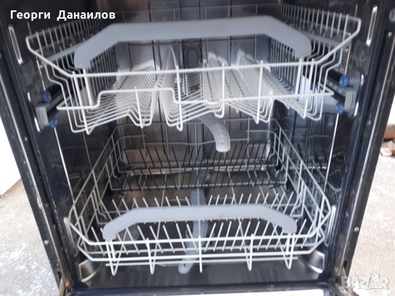 Продавам съдомиялна Hotpoint Ariston FDF784K.R на части , снимка 1