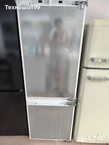 Хладилник за вграждане Bosch, снимка 1