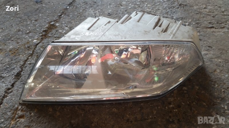 ляв фар Шкода Октавиа Skoda Octavia, снимка 1