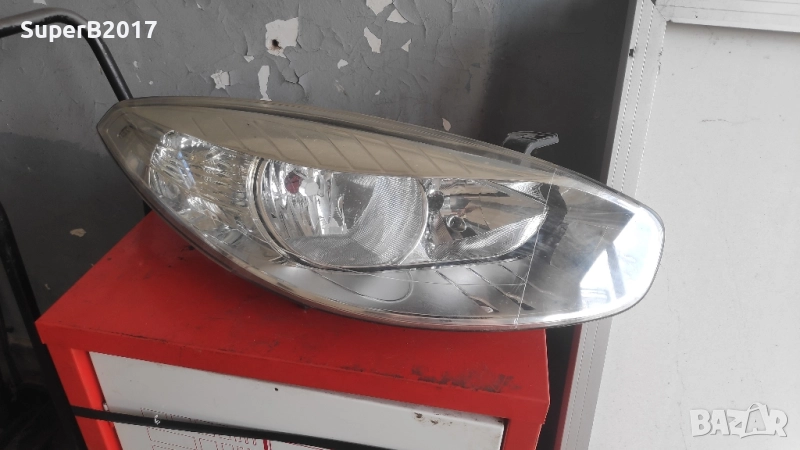 Продавам - ляв и десен оригинални фарове за Рено Флуенс 2016 г. със забележки, снимка 1