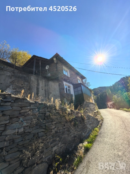 Двуетажна каменна къща , снимка 1