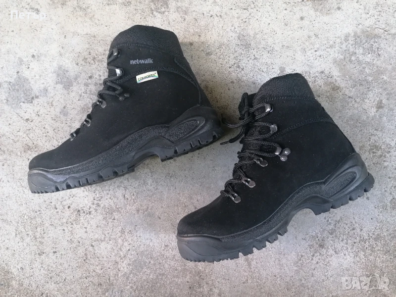 Продавам чисто нови трисезонни обувки с мембрана от Comfortex размер 38 и 40, снимка 1