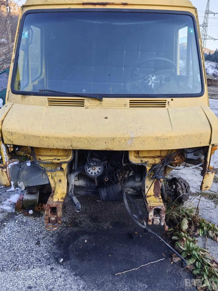 Бус 308 на части , снимка 1