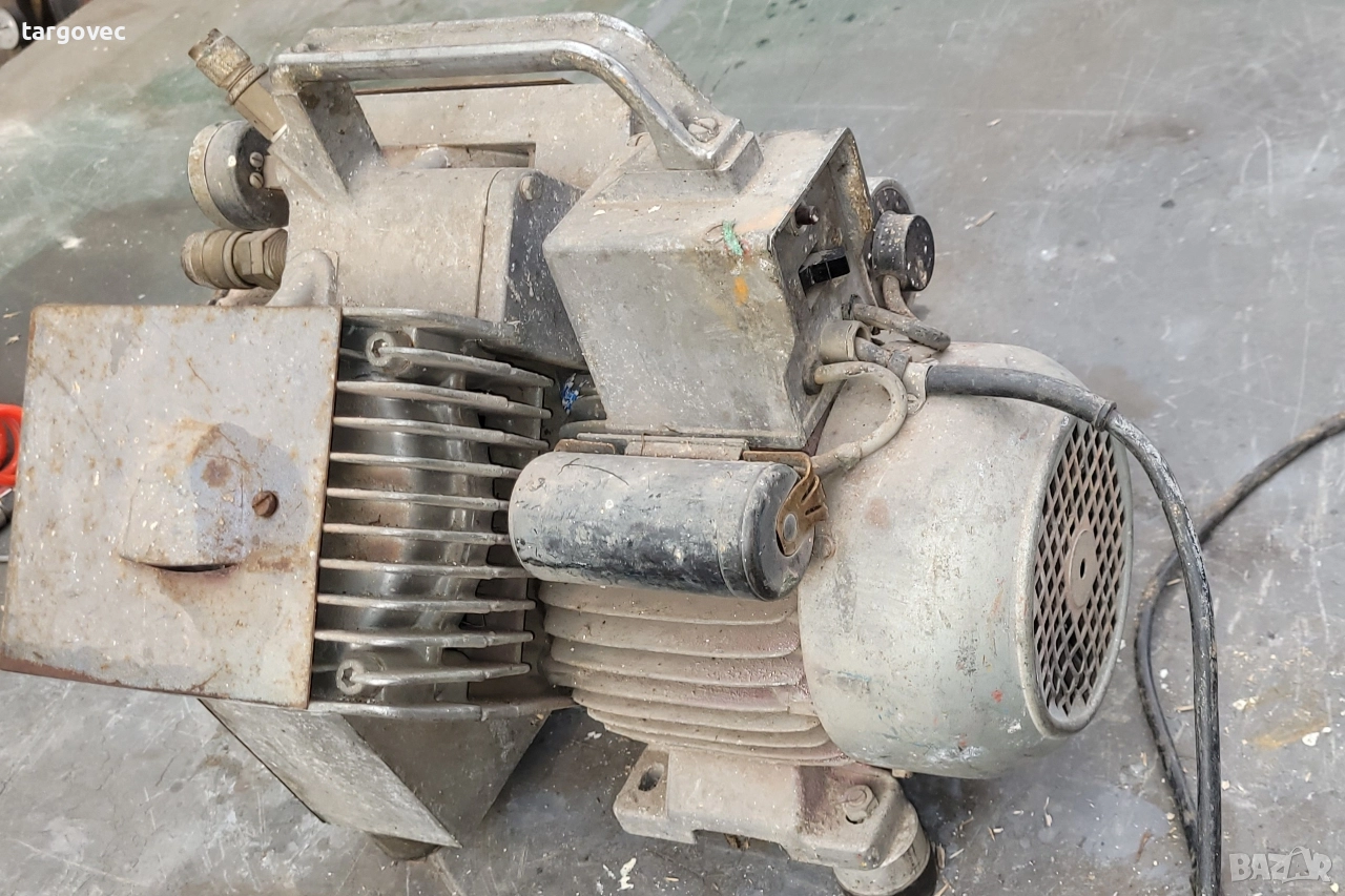 стар немски преносим компресор, снимка 1