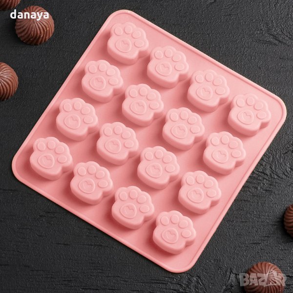 1942 Силиконова форма за бонбони и лед Лапички , снимка 1