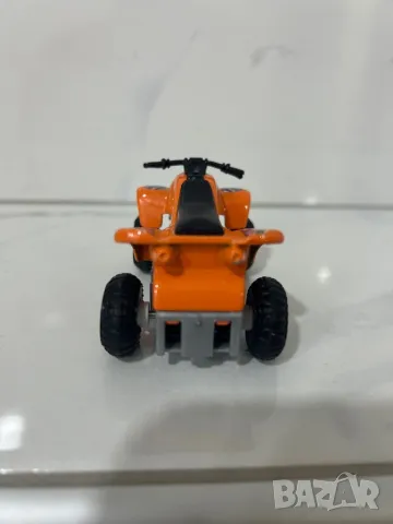 Maisto  Powered ATV - оранжево и бяло и автобус, снимка 2 - Колекции - 47972977