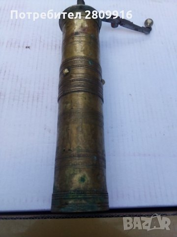 Антична бронзова мелница 