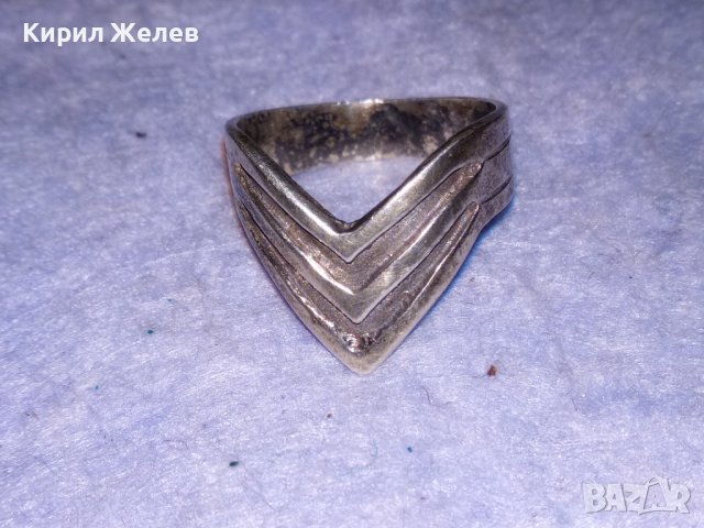 СТИЛЕН СРЕБЪРЕН ВИНТИДЖ АРТ МОДЕЛ ПРЪСТЕН СРЕБРО 925 МАЙСТОРСКА СТАРА ИЗРАБОТКА 60881, снимка 4 - Пръстени - 40499496