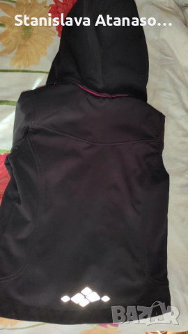 Софтшел яке р.140, снимка 4 - Детски якета и елеци - 52209228