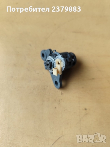 Ключалка за предна лява врата от Хонда джаз Honda jazz , снимка 2 - Части - 51549839