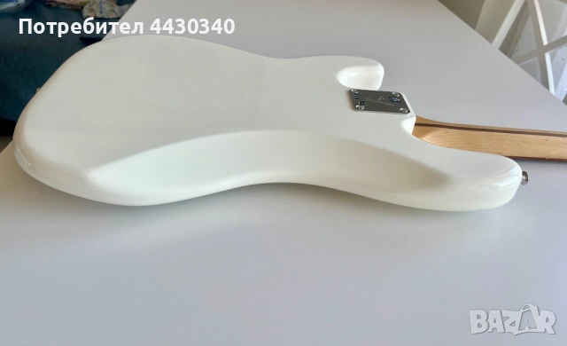 Fender Precision Bass , снимка 9 - Китари - 54104571
