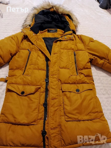 Продавам мъжко зимно яке с качулка Zara Man