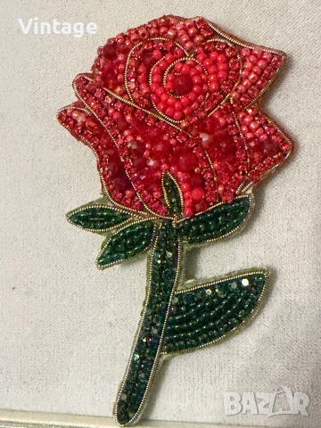 Ръчно изработен шедьовър  - Брошка Роза , снимка 4 - Колиета, медальони, синджири - 54306349