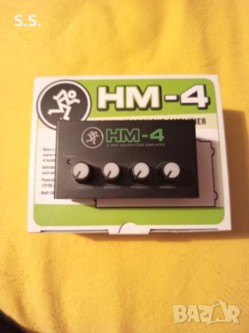 Усилвател за слушалки Mackie HM-4