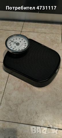 Кантар, механичен, черен, 160 кг, безопасен дизайн, без батерии!