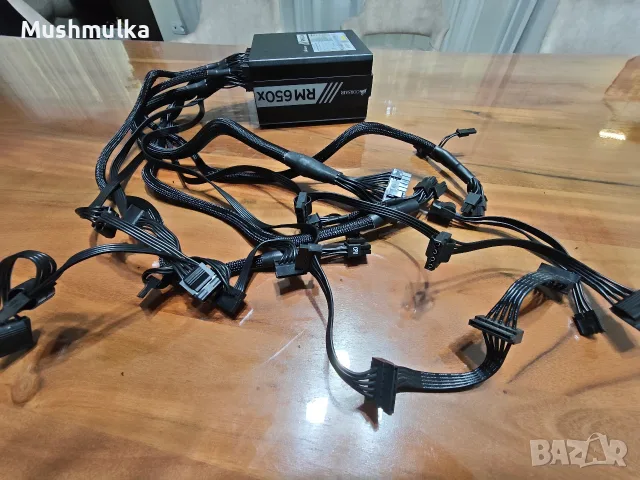 Продавам работещо захранване Corsair RM650 (80 Plus Gold)