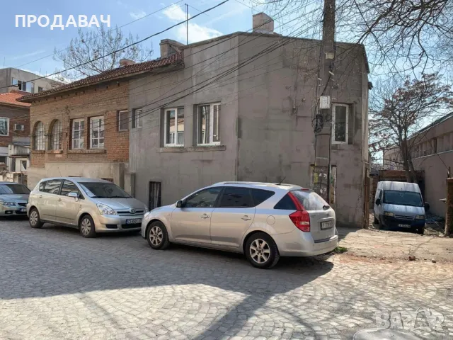 къща Центъра на Ямбол 116кв + двор с 2 парко места + гараж, снимка 2 - Къщи - 49533424