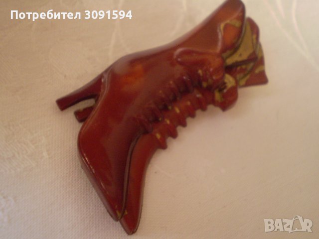       ЗНАЧКА БРОШКА ЕЛЕГАНТНА РЕТРО СТИЛ  БАКЕЛИТ , снимка 4 - Антикварни и старинни предмети - 38457069