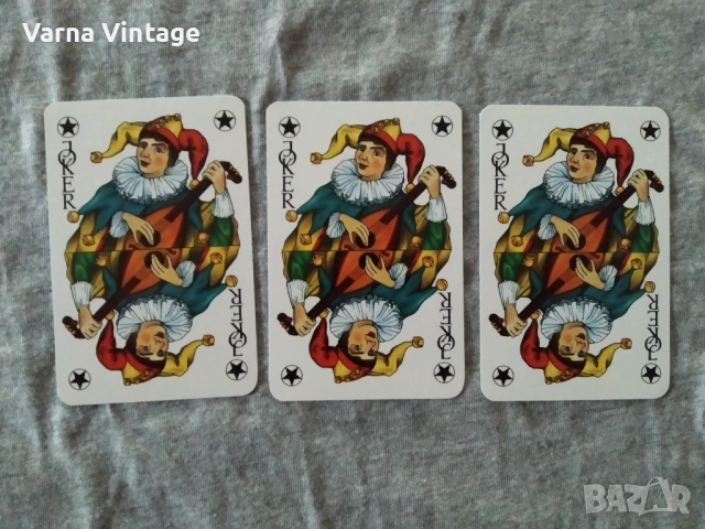 Три тестета карти в оригинален калъф НОВИ. Berliner Spielkarten Германия., снимка 4 - Карти за игра - 54138768